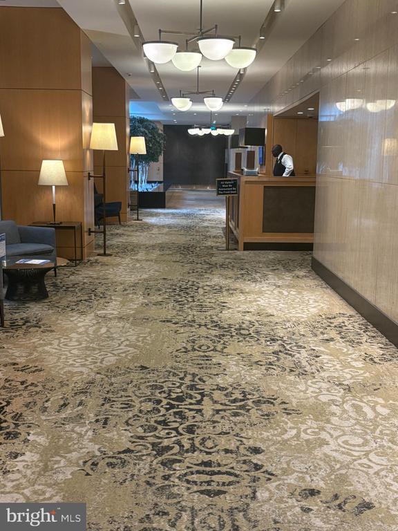 Building Photo - 224 W Rittenhouse Square