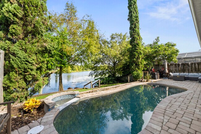 Building Photo - 3220 Tall Timber Dr