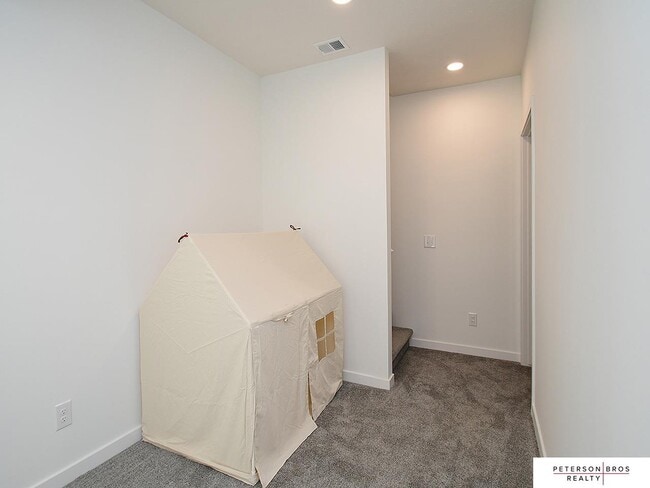 Building Photo - 14802 Bruning St