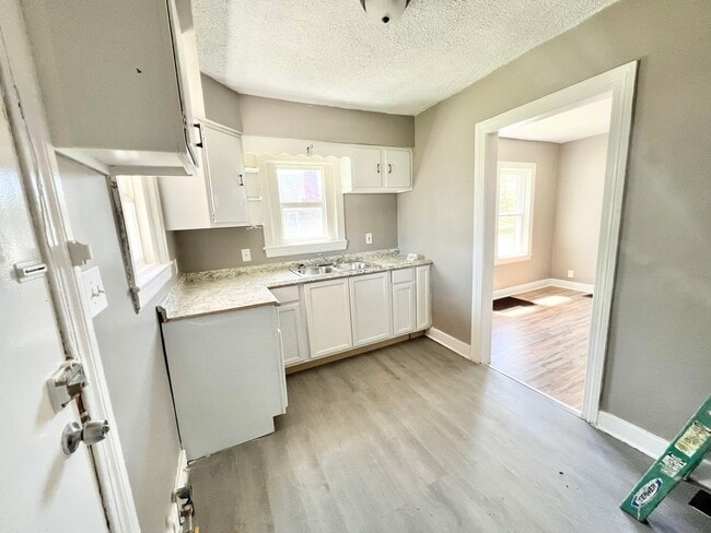 Building Photo - 1453 Olive St