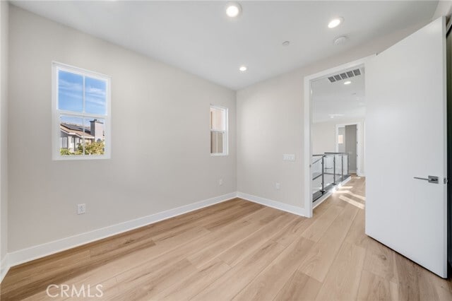 Building Photo - 716 Olivier Dr