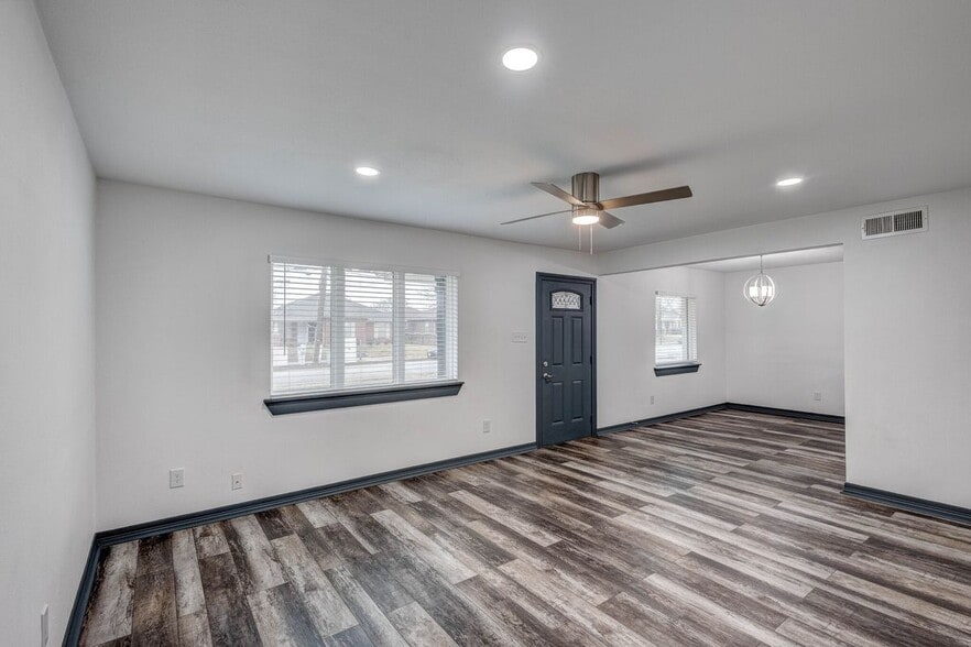 Building Photo - 2540 Prichard Ln