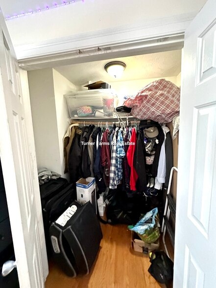 Building Photo - 107 Fisher Ave