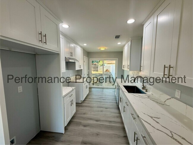 Building Photo - 3720 Apache Ave