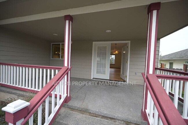 Building Photo - 3 bed 2 bath home in Sequim