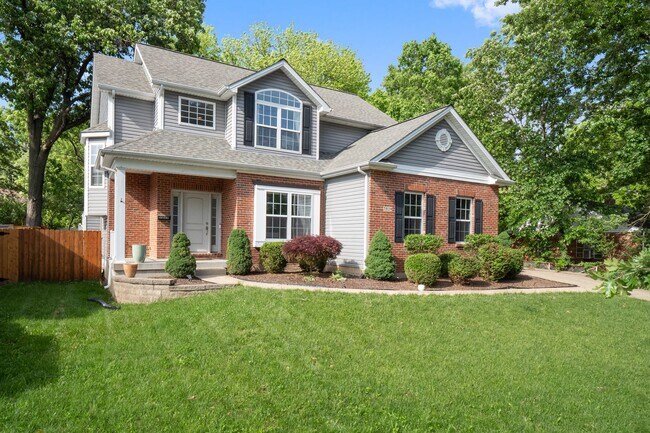 Building Photo - Stunning 4-bedroom, 2.5-bathroom rental of...