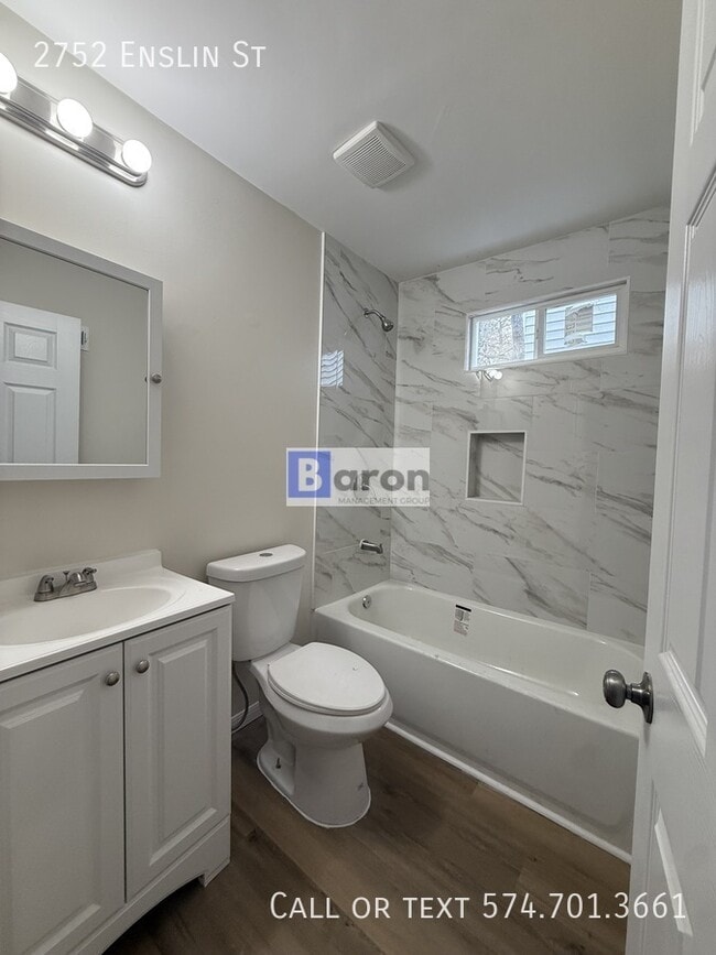 Building Photo - 2752 Enslin St