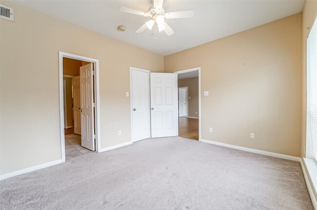 Building Photo - 1330 Old Spanish Trail