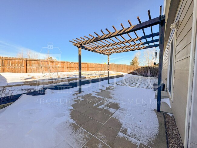 Building Photo - Woodmen Hills Ranch Home