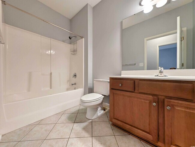 Building Photo - 33 Regal Ln