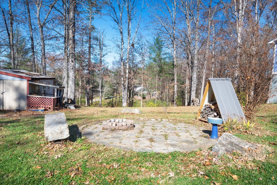 Building Photo - 23 Salem Rd