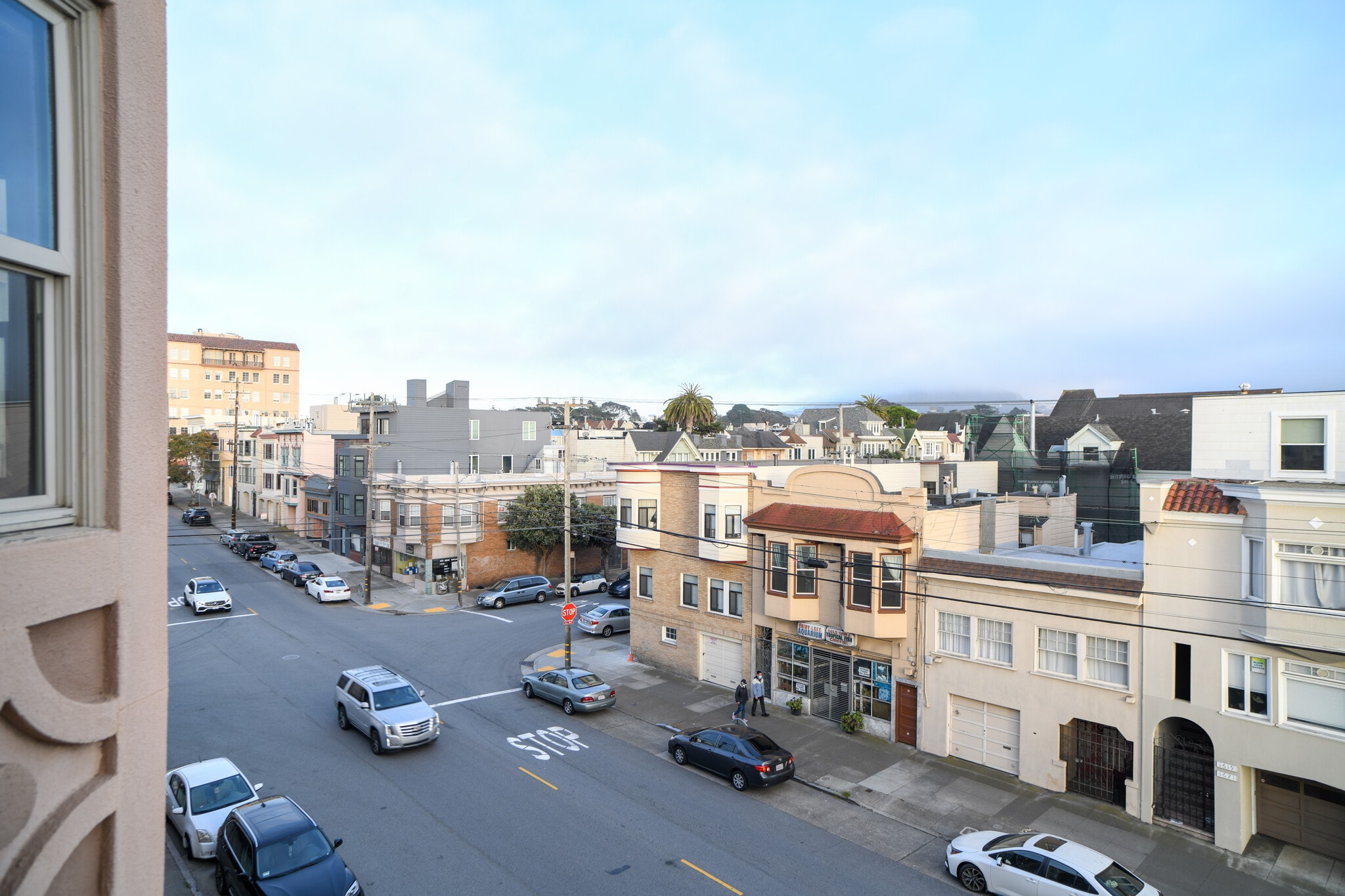 Living room view - 1600 Clement St