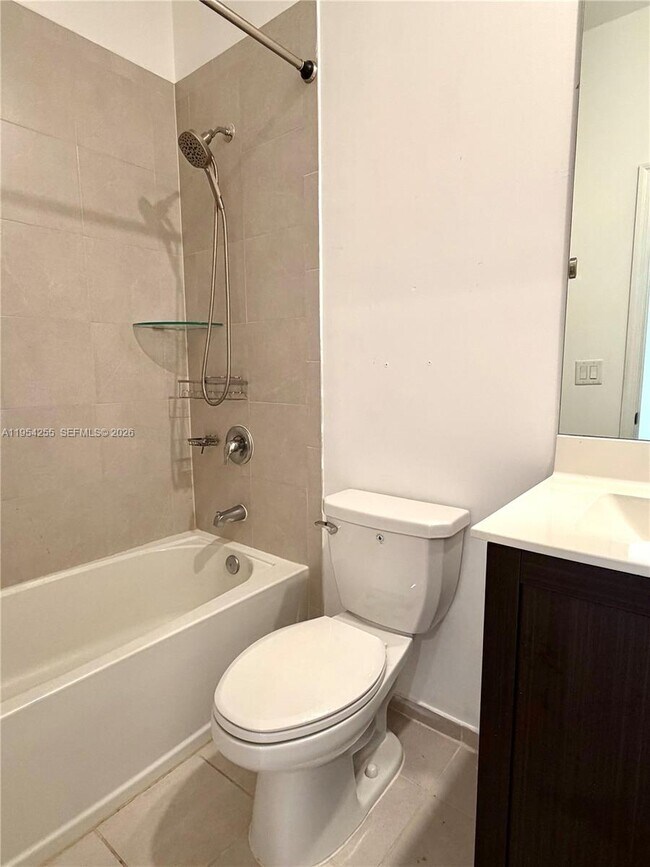 Building Photo - 405 NE 208th Terrace