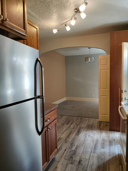 View towards Living Room - 1549 Idaho Ave