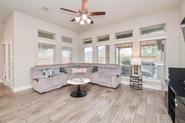 Building Photo - 4515 Primrose Valley Ln