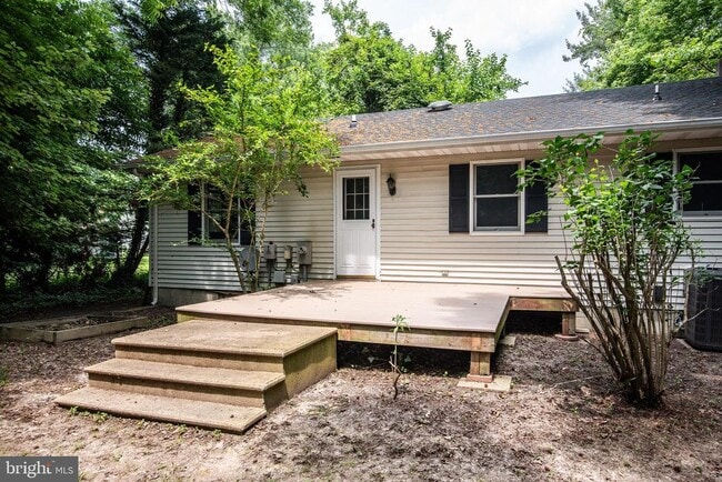 Building Photo - 25893 Royal Oak Rd