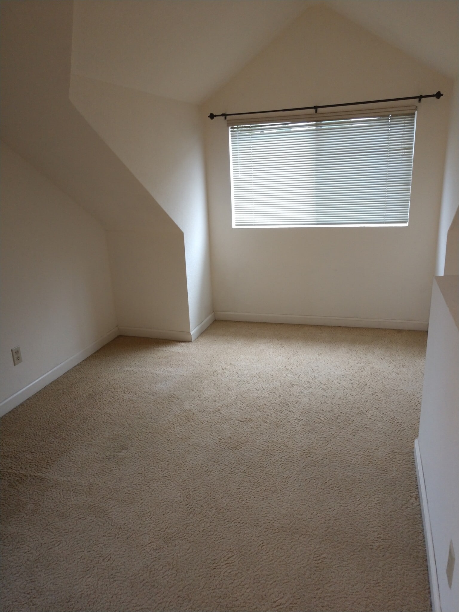 bedroom 2 - 196 Alturas Way