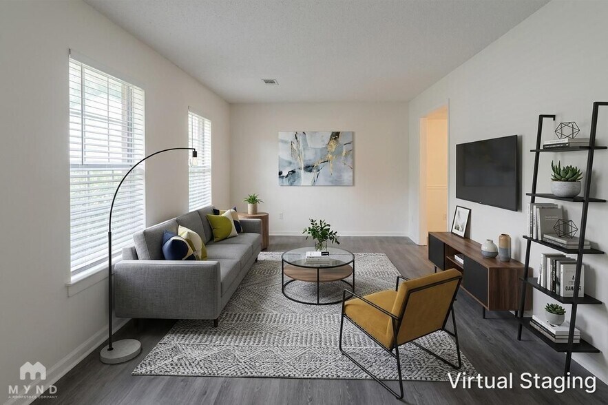 Building Photo - 5561 Northcut Dr