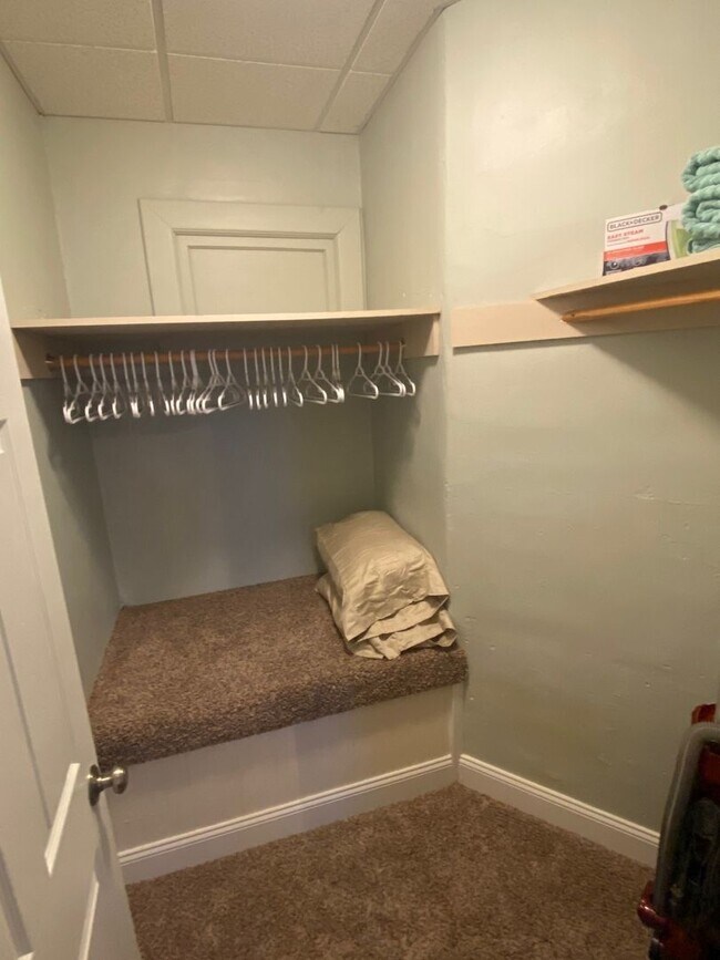 Building Photo - Rogers Loft