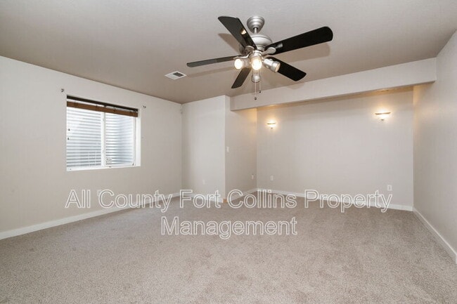 Building Photo - 224 Whitney Bay