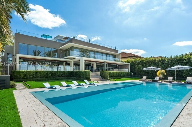 Building Photo - 360 Harbor Dr