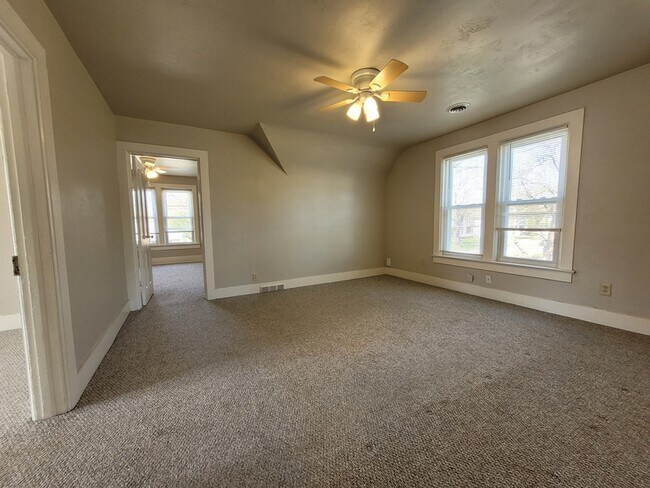 Building Photo - 1612 N Appleton St