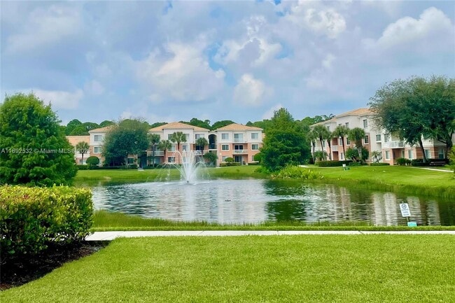Building Photo - 4202 Myrtlewood Cir E