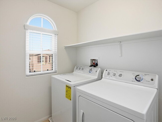 Building Photo - 9333 W Pearblossom Sky Ave