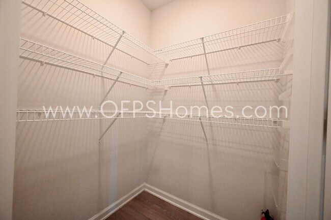 Building Photo - 4664 Honor Guard Wy