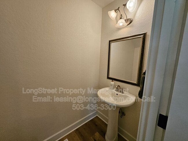 Building Photo - 11819 SW 60th Ave