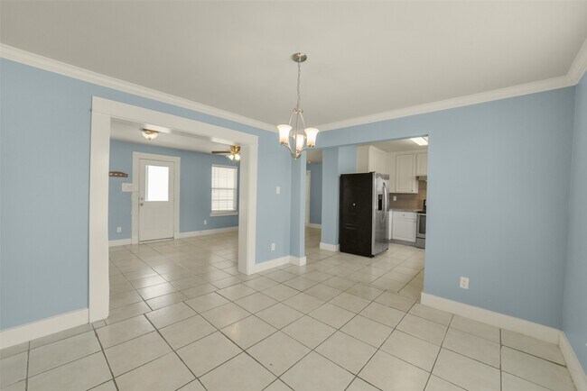 Building Photo - 22405 Beckendorff Rd