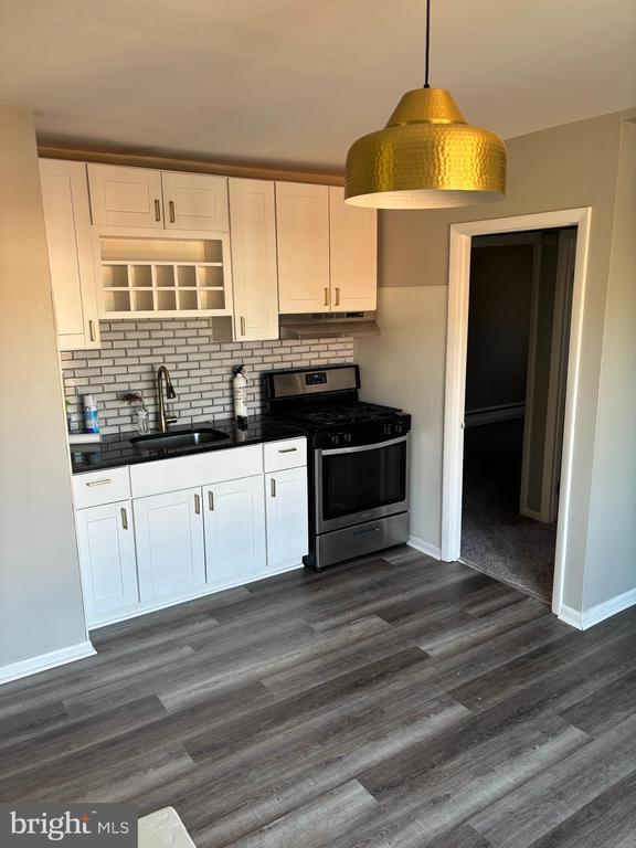 Building Photo - 707 Spruce St