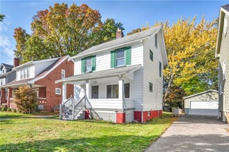 Building Photo - Charming Cleveland Heights Home – Pet Friendly & Move-In Ready!