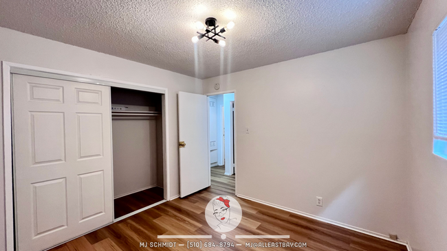 Building Photo - Completely Remodeled 2bd/1bth Included Wat...