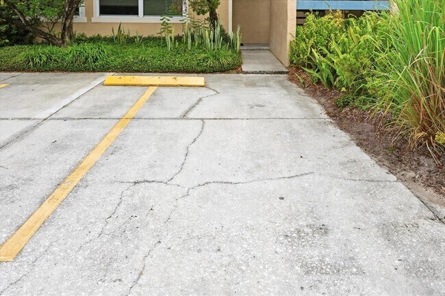 Building Photo - 4810 S Dauphin Ave