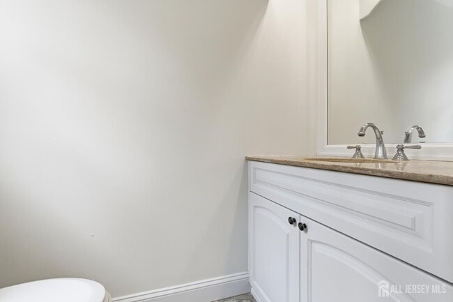 Building Photo - 28 Southfield Rd