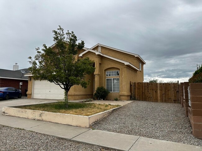 Building Photo - 800 Halter Dr SW
