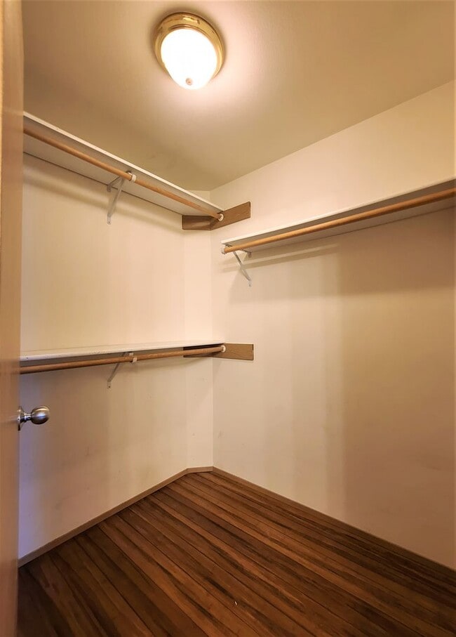 Building Photo - Spacious, 3 bedroom 2 bath Duplex in Marys...