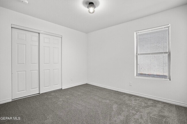 Building Photo - 12842 Osmotherley Ave