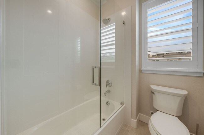 Building Photo - Newly Built 6BR Home with Panoramic Views in El Dorado Hills – 4,180 Sq Ft!