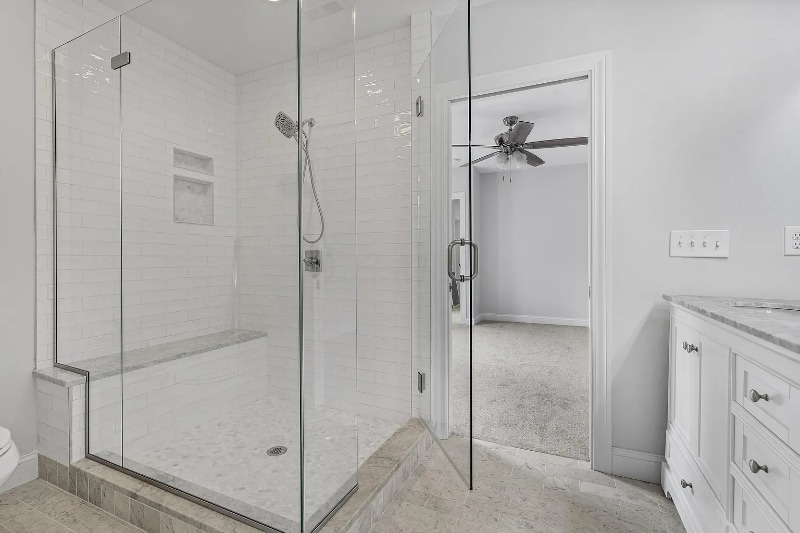 Building Photo - 473 E Sycamore St