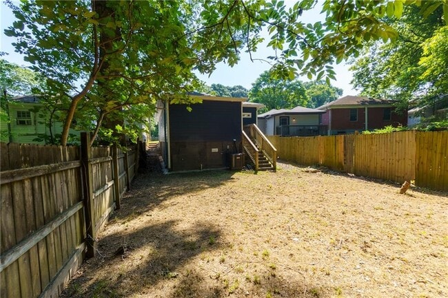 Building Photo - 998 Mayson Turner Rd NW