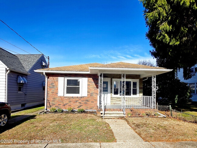 Building Photo - 285 Lyndwood Ave