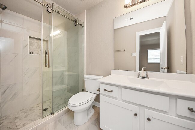 Building Photo - 6030 Rivercane Way