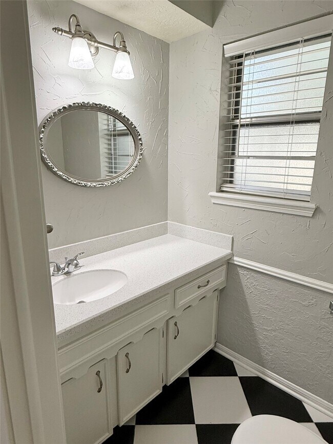 Building Photo - 5231 Alamosa Ln