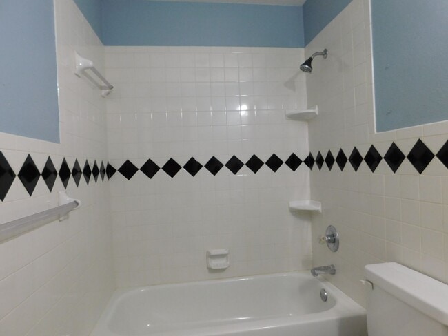 Building Photo - Cute 3 Bedroom 2 Bath House for Rent  Move In Special!