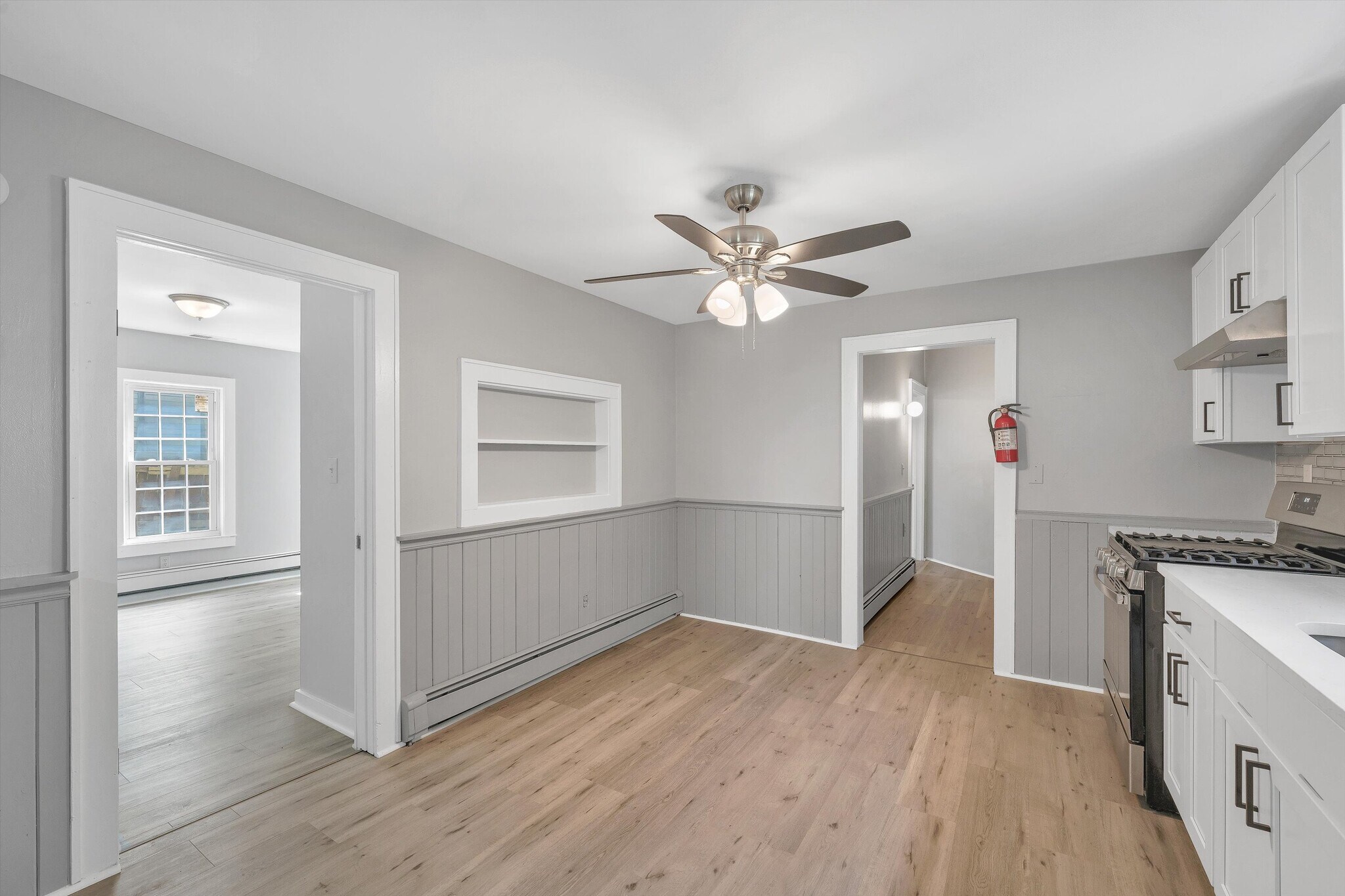 Dinet - 102 Wawayanda Ave