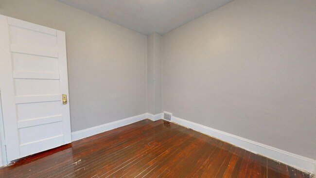 Building Photo - 3001 Denison Ave