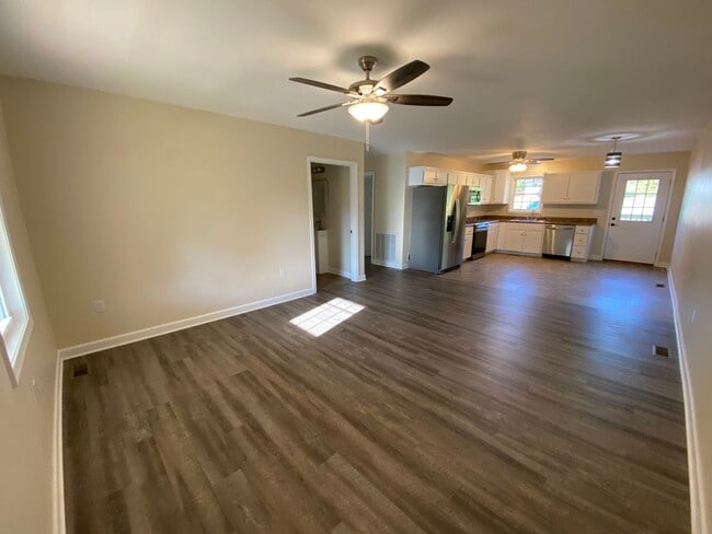 Building Photo - Two bedroom with a large office. Single level