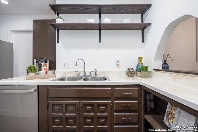 Building Photo - 1015 Cerro Alto Dr